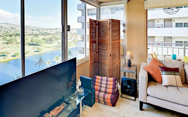 Waikiki Getaway - Studio Condo