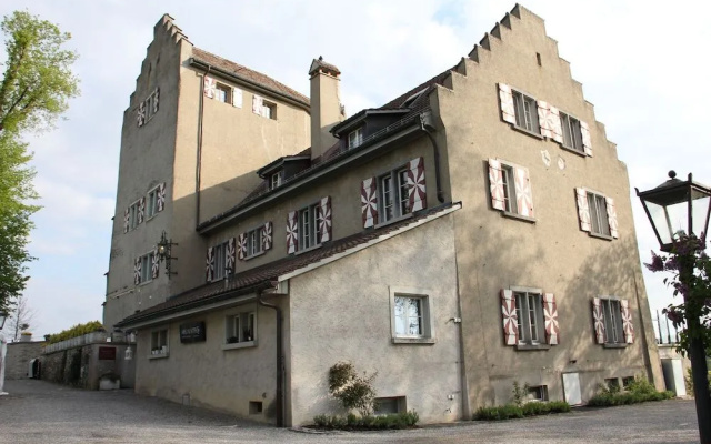 Hotel und Restaurant Schloss Castle Schwandegg