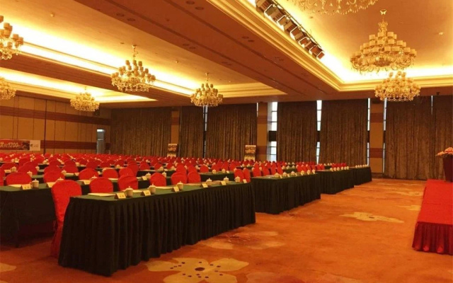 Huatian Hotel