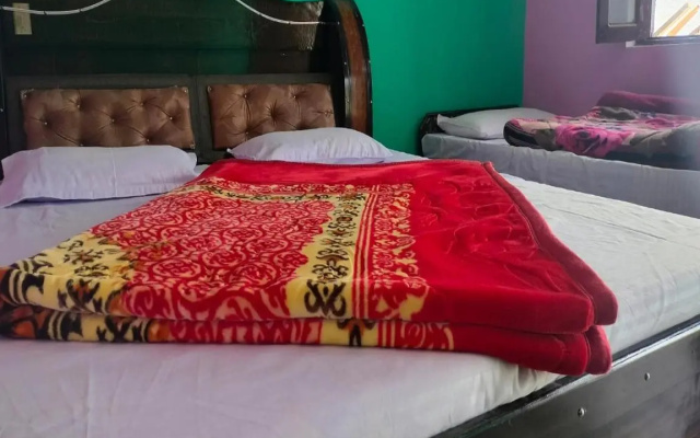 Chaukhamba Homestay by StayApart