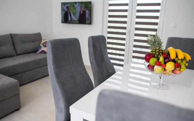 Lavish Apartment in Imotski near Blue Lake