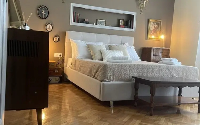 Bmv Apartments