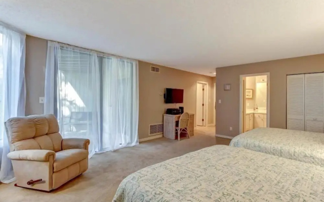 2354/56-courtside Villas