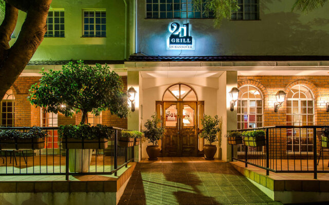 Protea Hotel by Marriott Blantyre Ryalls in Blantyre, Malawi from 185$, photos, reviews - zenhotels.com hotel front