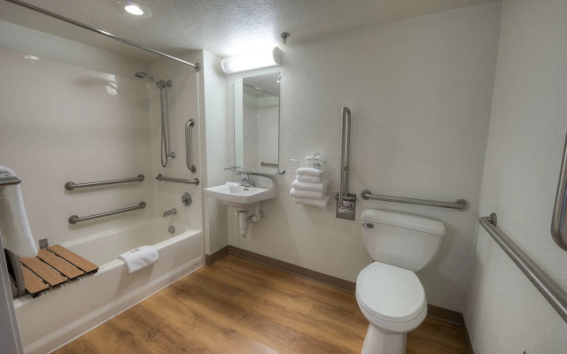 Motel 6 New Haven - Branford, CT