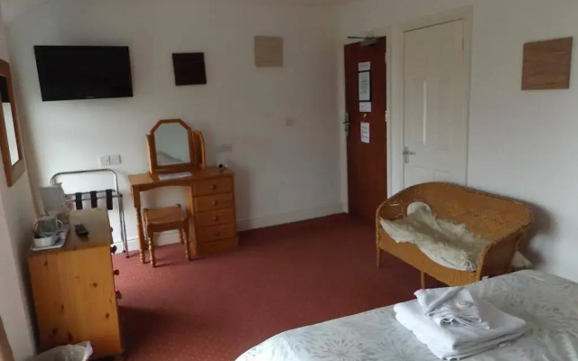The Carlton Hotel Mumbles