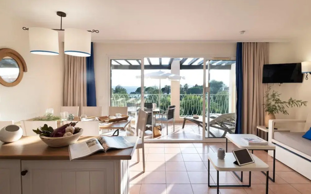 Apartment With Seaview