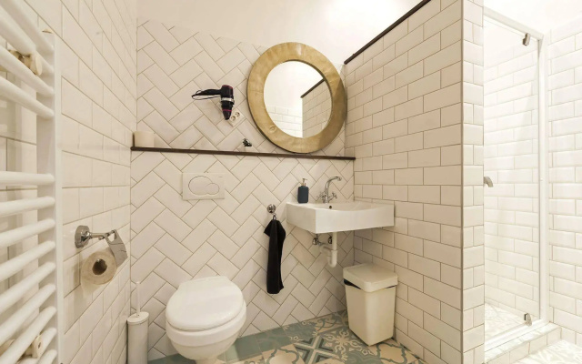 Play Apartments
