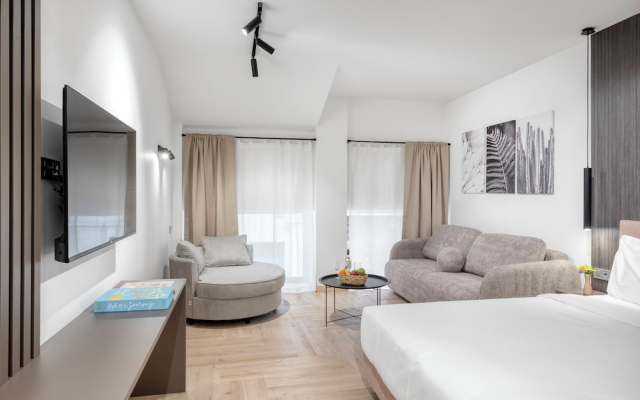 Athenian Heart Suites
