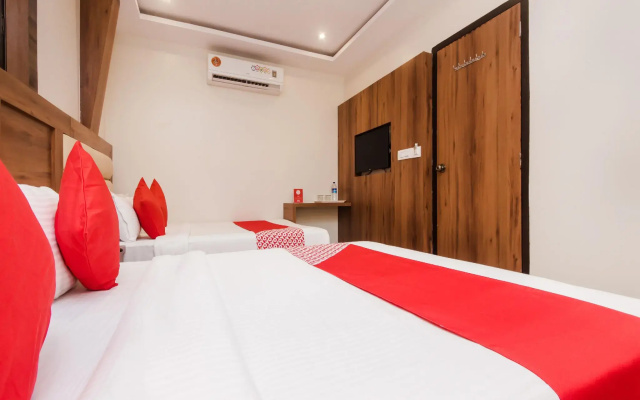 OYO 12257 Hotel Sai Suites