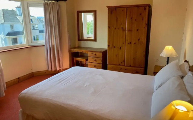 Convenient Spacious 3 Bedroom Home in Kenmare Town