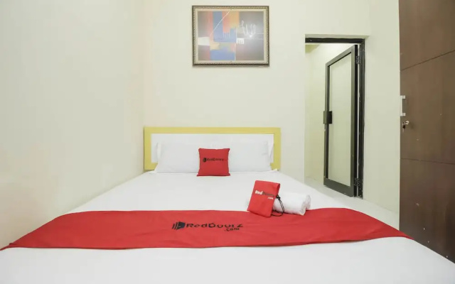RedDoorz near Sriwijaya University Palembang
