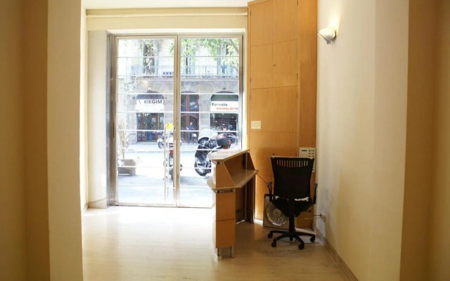 Fisa Rentals Aribau Apartments