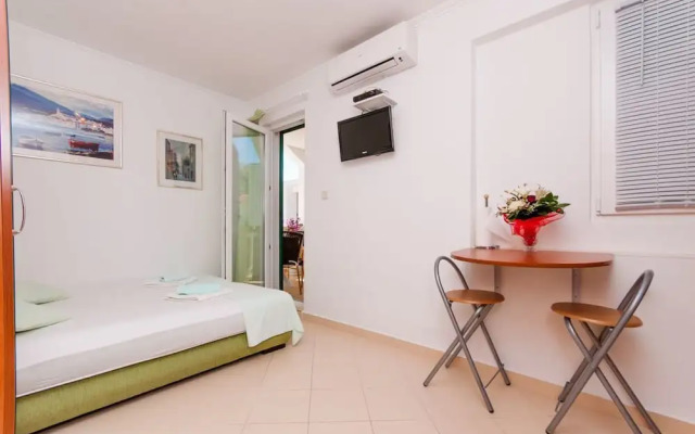 Apartments Ena