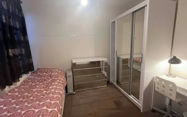 Room-en Suite Room, Finchley, London