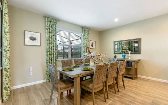Lake Views, Private Pool & Spa, Games Room..