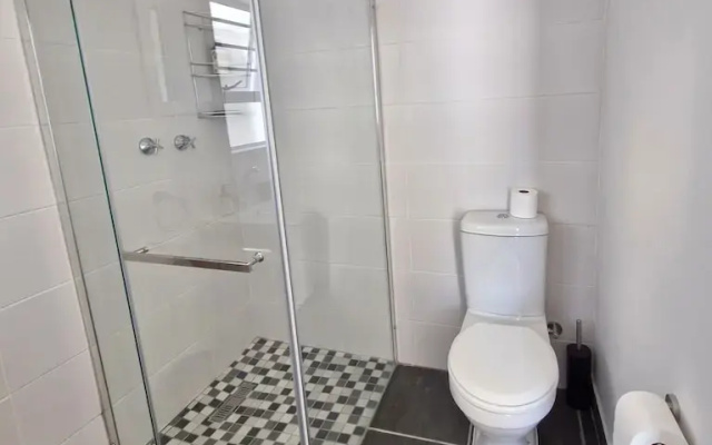 Ivy Place Studio Apartment