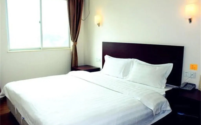 Yi Jia Holiday Hotel