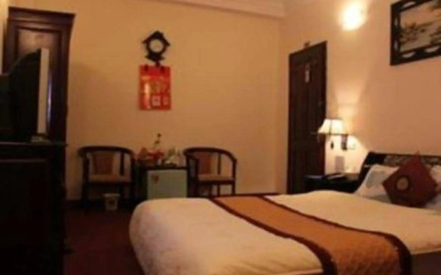 A25 Hotel - Doi Can 1