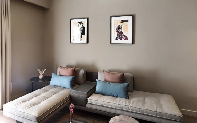 Roomore Apartments