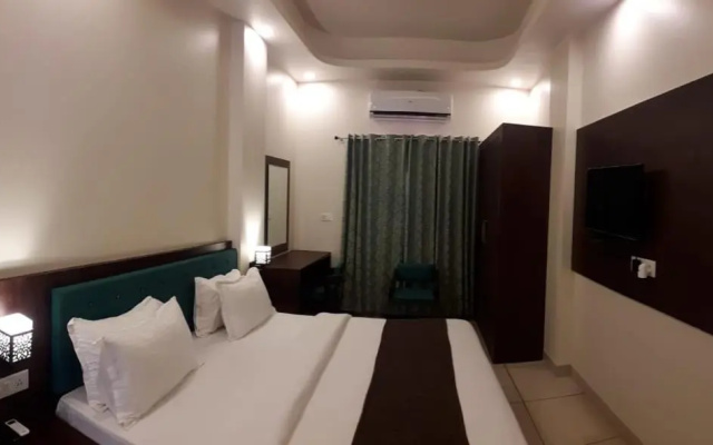Hotel Paradise Inn