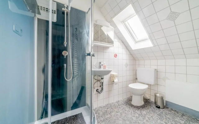 Id 6894 - Private Apartment