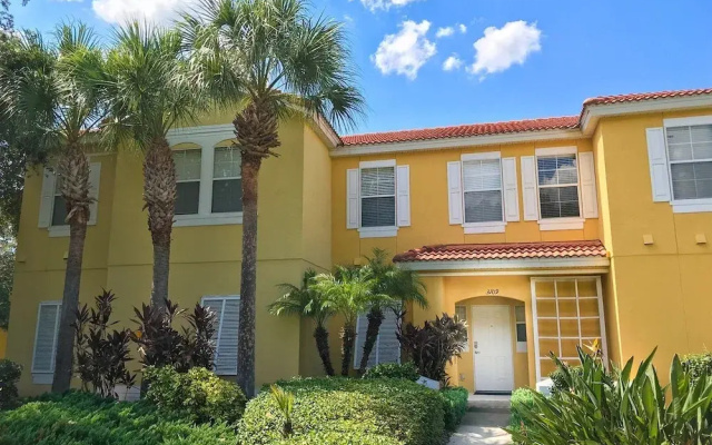 Private Screened Splash Pool Overlooking Tranquil Lake Right Beside Disney World by Florida Dream Homes