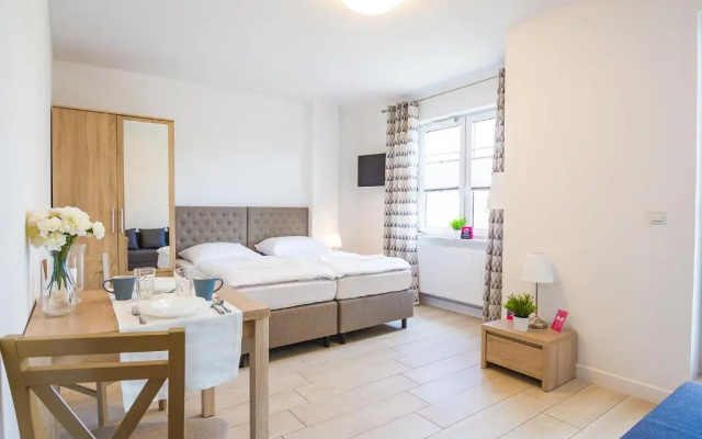 VacationClub - Aquamarina Apartment C-05
