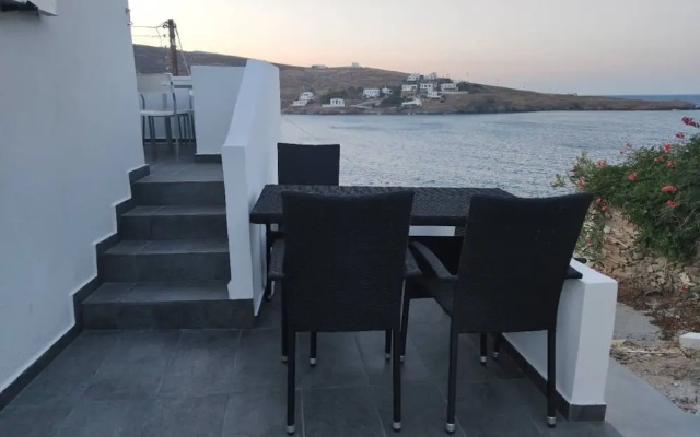 Theis Seafront Retreat - Loutra Seaview Bliss