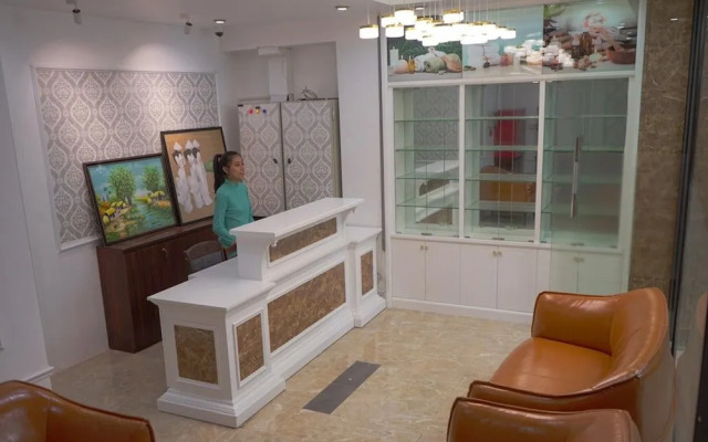 Sen Yangon Lakeview Hotel