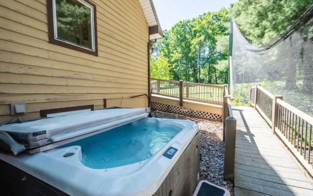Sunkissed Lodge by Taylor Made Deep Creek