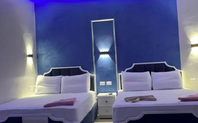 Lucky Hostel