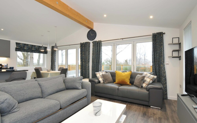 20 Meadow Retreat
