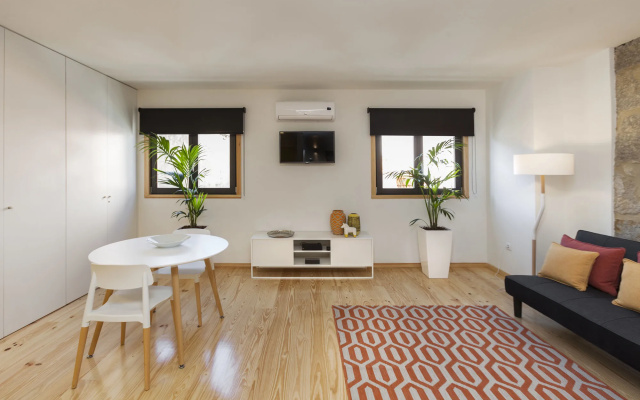 Oporto Local Studios
