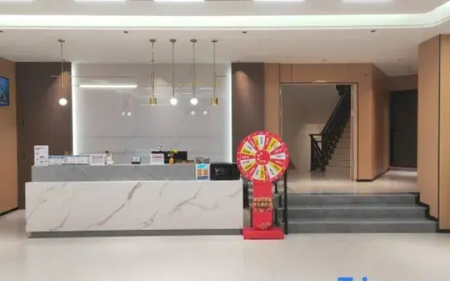Meiyi Xinxuan Hotel (Jingshan Qujialing Taizi Road)