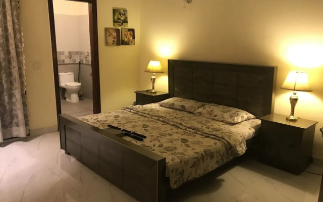 1 Bed House - Sleeps 2 - Pets - Parking - Wifi