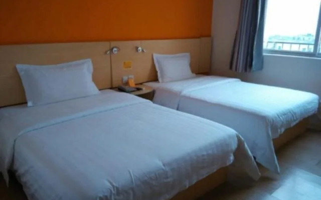 7Days Inn Zhangjiagang Jingang