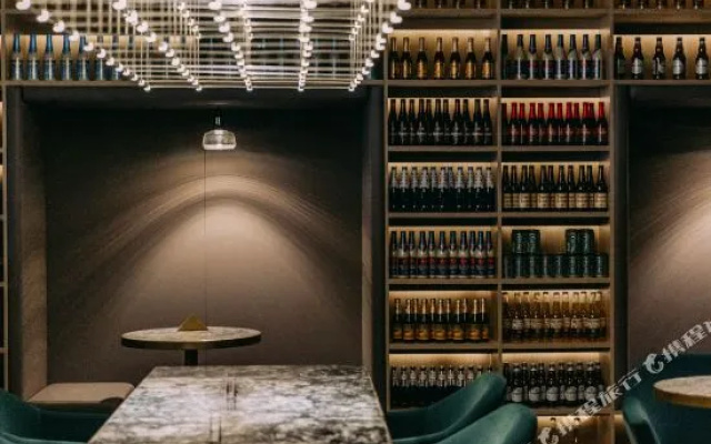Honeycomb 2.0 Hotel (West Lake Longxiang Bridge)