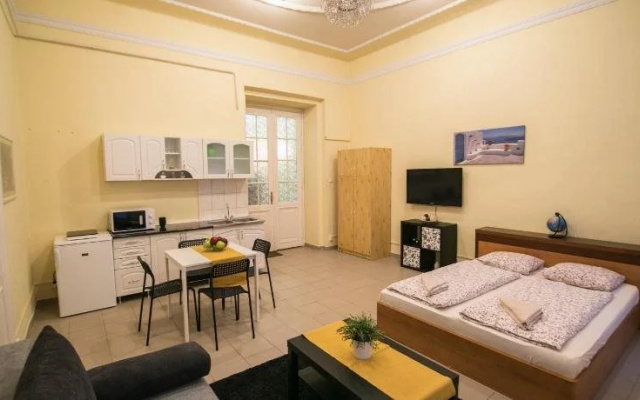Interflat Hostel  Apartments