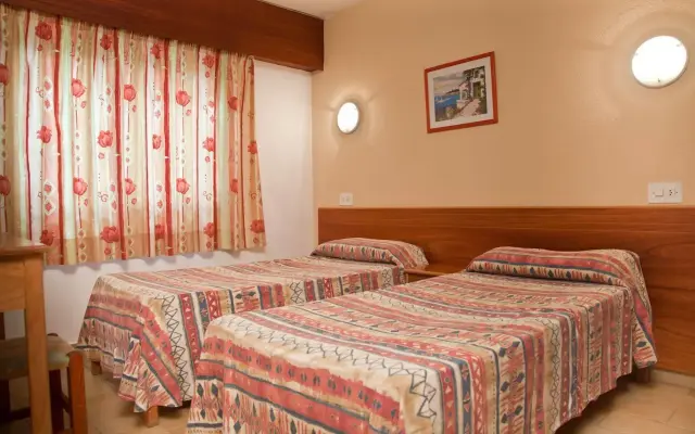 Apartamentos Mira Mola