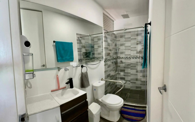 Apartamentos Amoblados en Imbanaco & Tequendama Con Aire Acondicionado Y Piscina
