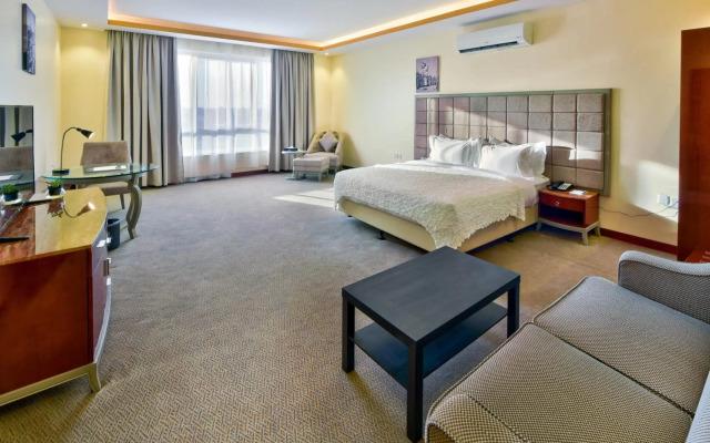 Golden Dune Hotel