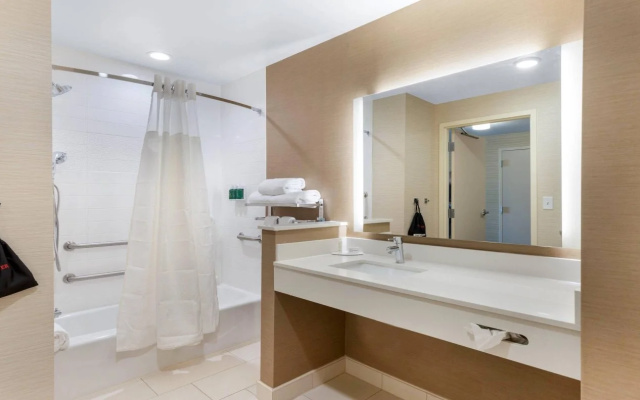 Fairfield Inn & Suites Mebane