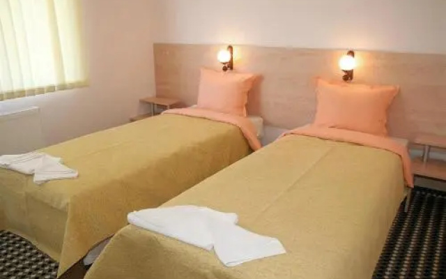 Family Hotel Elena