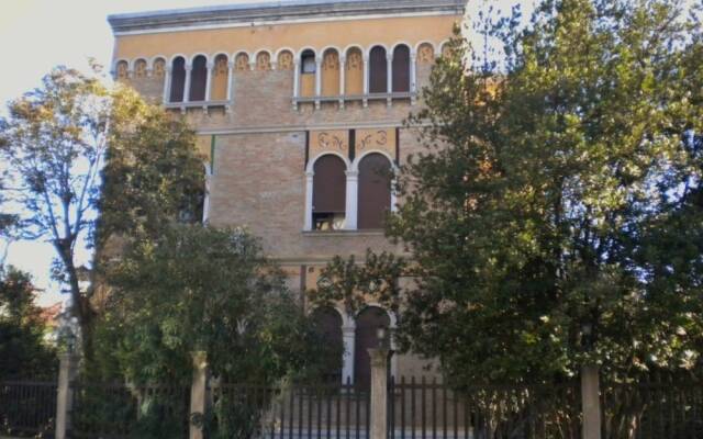 Hotel Villa Parco вид на фасад