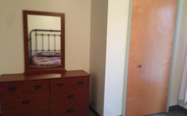 All Suites Inn Budget Host