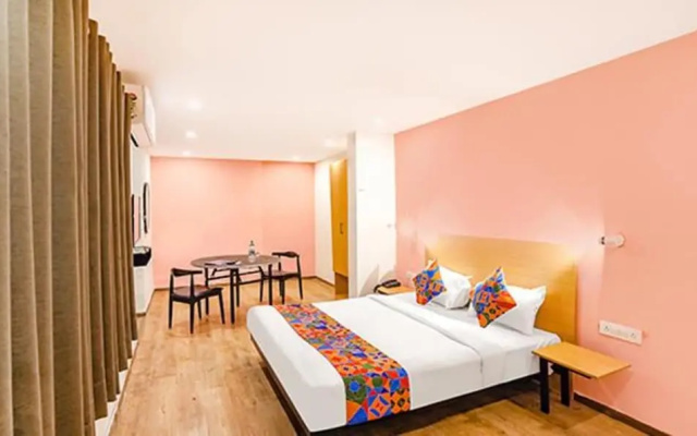 OYO Townhouse 333 Sector 121 Noida
