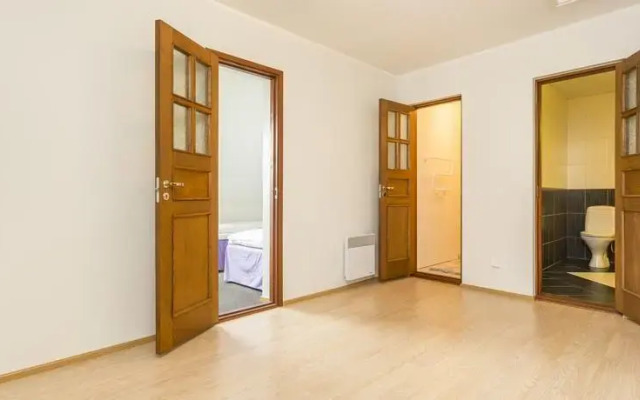 Raunex Apartment