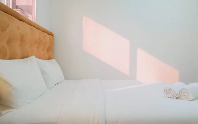 Homey Rustic 2Br Apartment At Signature Park Grande