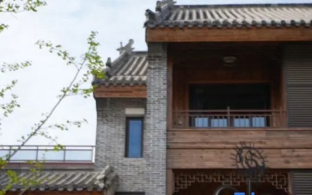 Rizhao Taoxuan Style Water Town Hotel